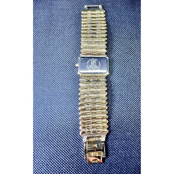 VINTAGE CLASSIC FULL RHINESTONE VICTORIA WIECK BEVERLY HILLS QUARTZ WATCH - Picture 6 of 8